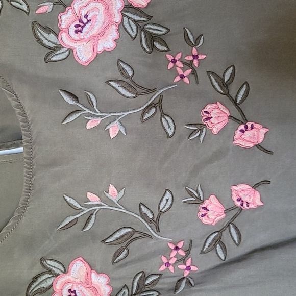 Reitmans size 2X scoop neck top - Picture 4 of 5